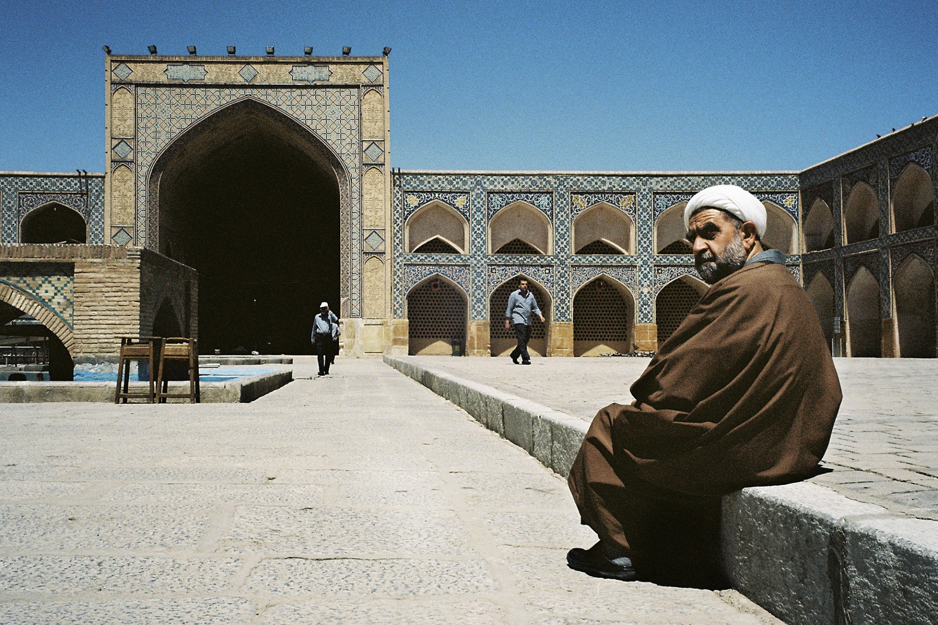 Clerc shiite à la mosquée du vendredi